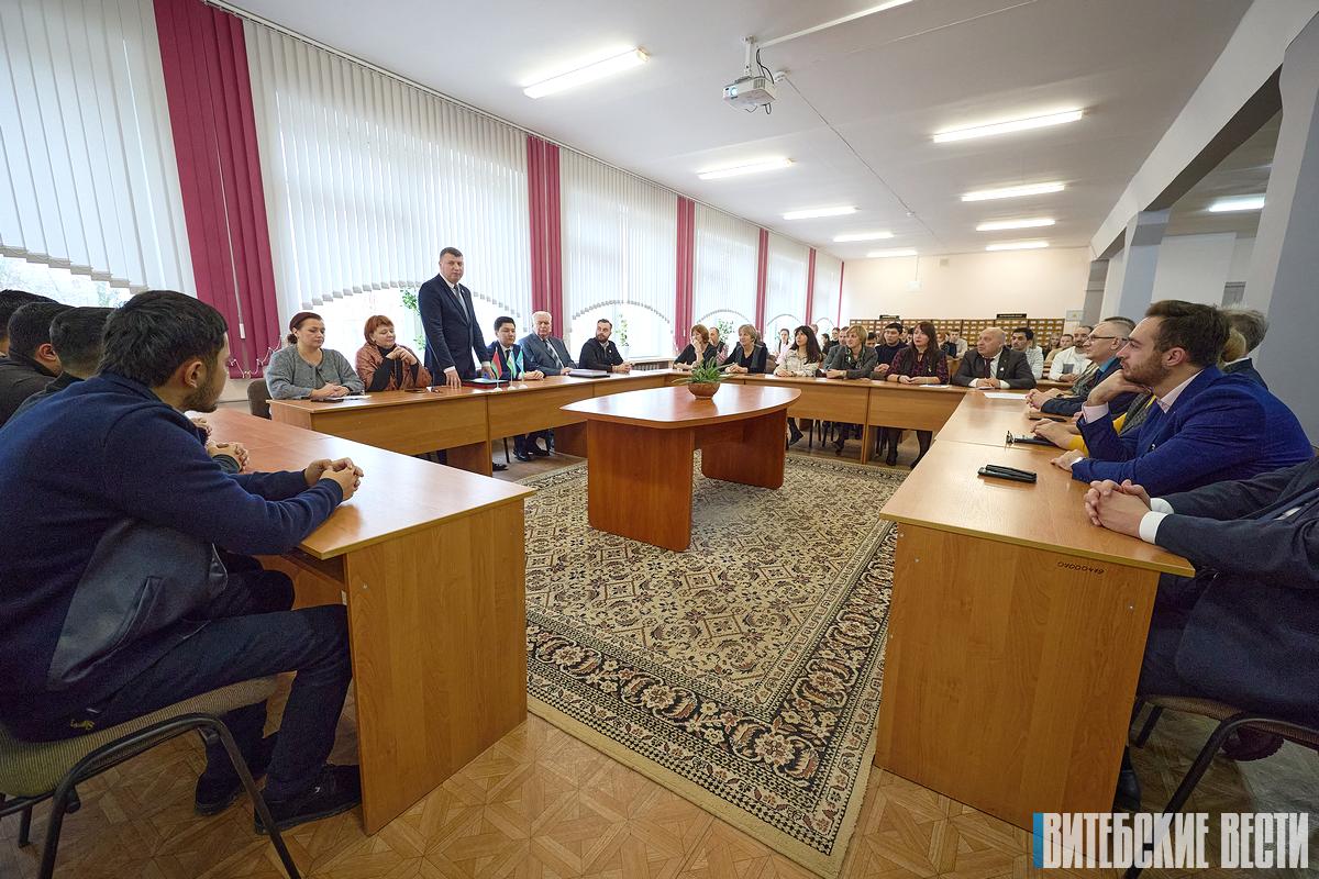 Вопросы подготовки магистрантов и повышения квалификации ветеринарных специалистов Беларуси и Узбекистана обсудили в Витебске