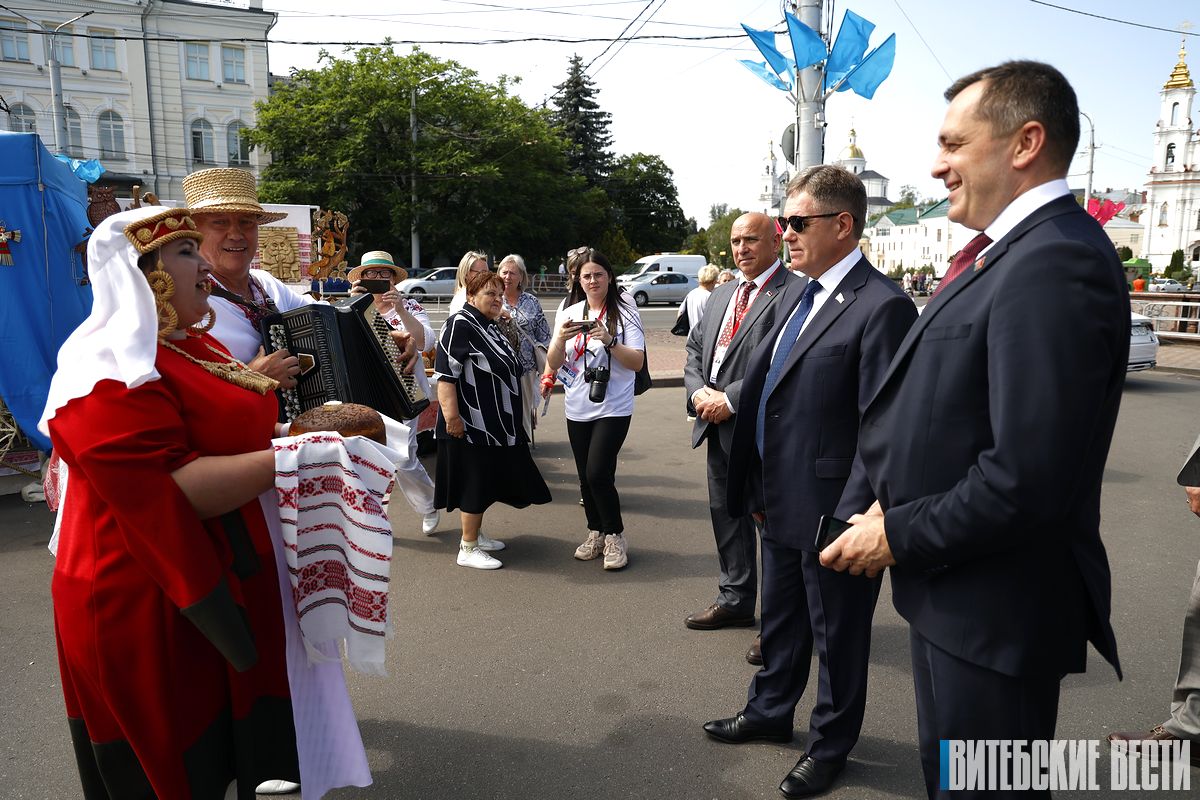 Тематические презентации брендовых площадок областей Беларуси прошли на «Славянском базаре в Витебске»