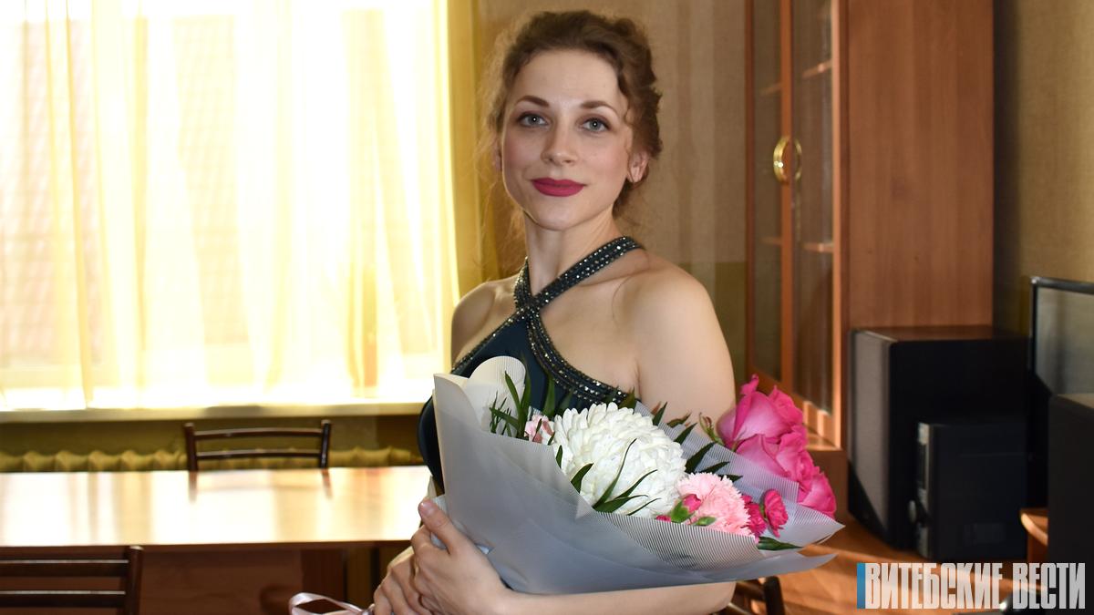 Знаменитая оперная певица Юлия Запольская выступила в Браславской детской школе искусств 