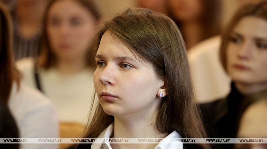 Студентка Витебского медуниверситета об уроке с Президентом: "История Беларуси - это история и страны, и каждой семьи, которой есть чем и кем гордиться"