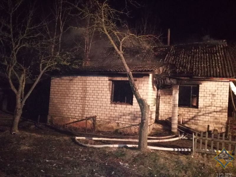 На пожаре в Миорском районе погиб пенсионер