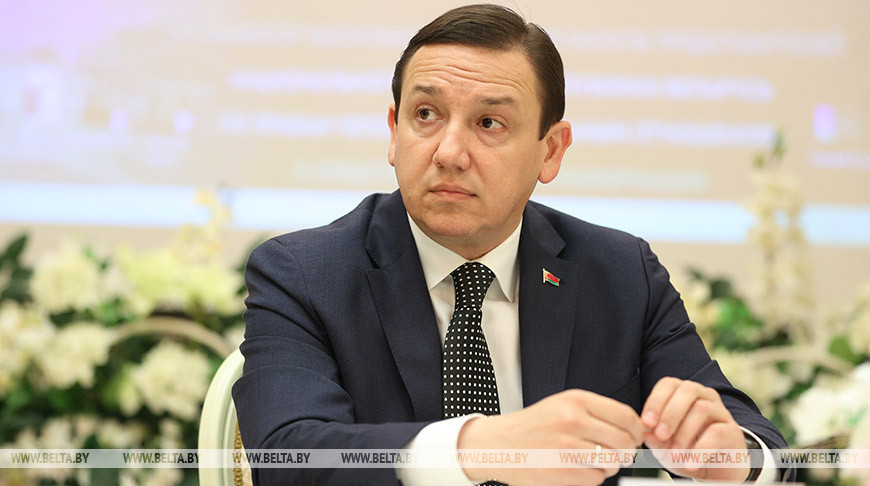 Владимир Перцов: в эпоху обесценивания печатного слова должен быть обязательный к прочтению список литературы