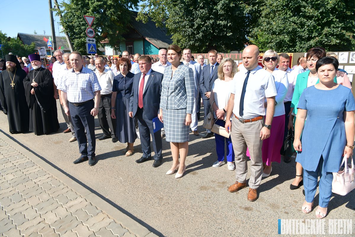 Большой фоторепортаж: городской поселок Бешенковичи отмечает 575-летие