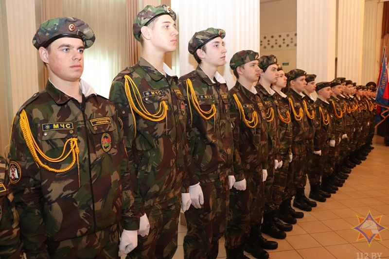 В Витебске открылся военно-патриотический клуб "Спасатель"