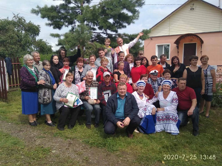 Спявалі, танцавалі, хлебам-соллю сустракалі: як на Верхнядзвіншчыне адзначалі свята вёскі Цінкаўцы