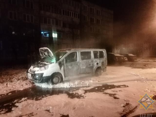 В Орше сгорел микроавтобус