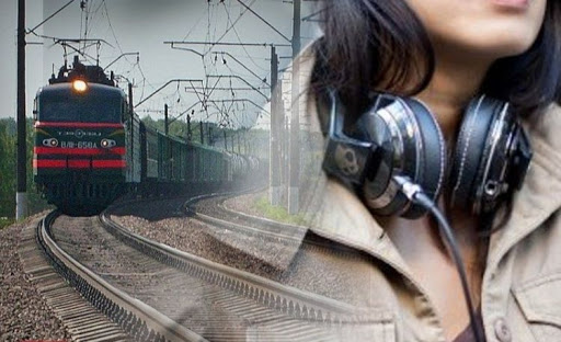 В Полоцком районе поезд насмерть сбил женщину в наушниках