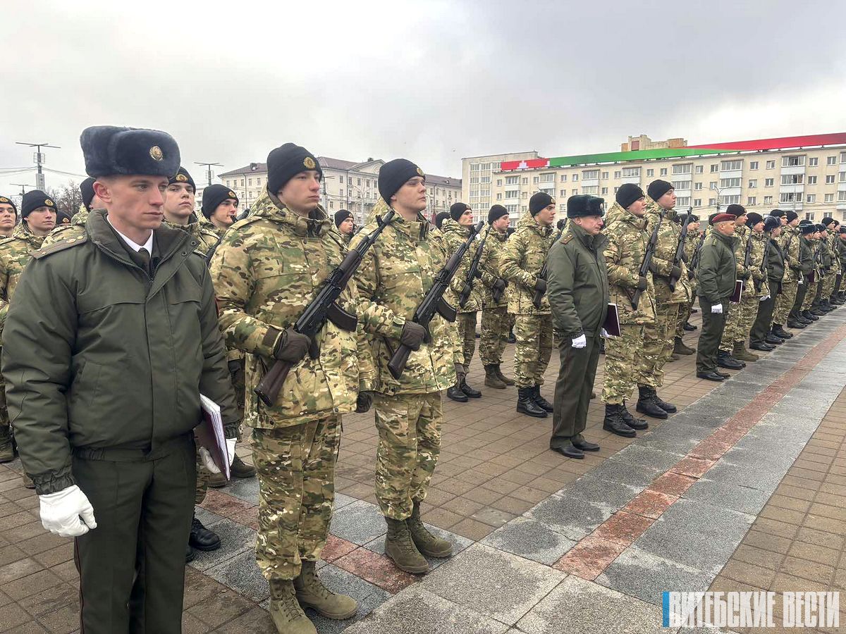 Здравствуй, юность в сапогах! Новобранцы войсковой части 5524 приняли присягу