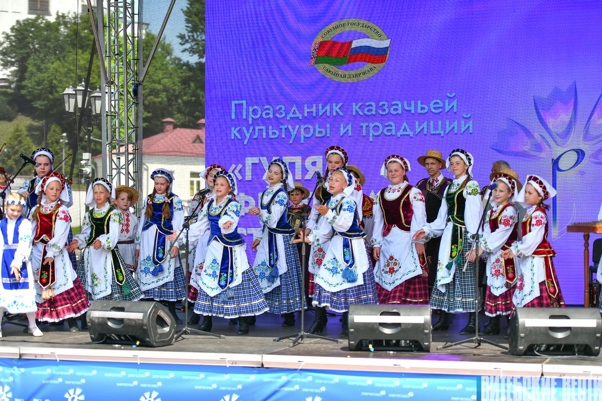 Праздник казачьей культуры и традиций «Гуляй, фестивальная столица!» проходит в Витебске