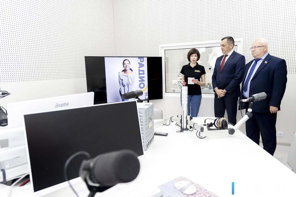  Александр Субботин и Владимир Терентьев приняли участие в открытии новой студии "Радио Витебск"