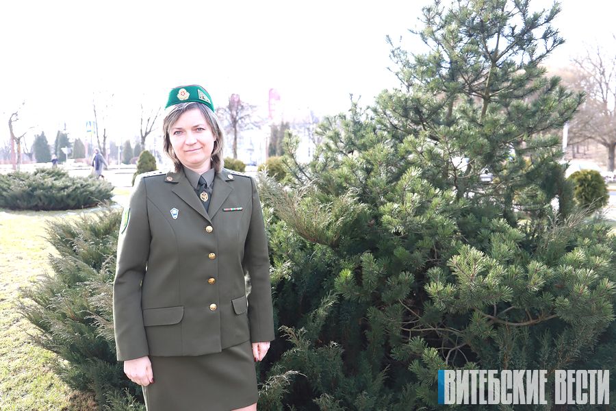 Ирина Никитина из Полоцка: "Муж дарит цветы и 23 февраля, и 8 марта"
