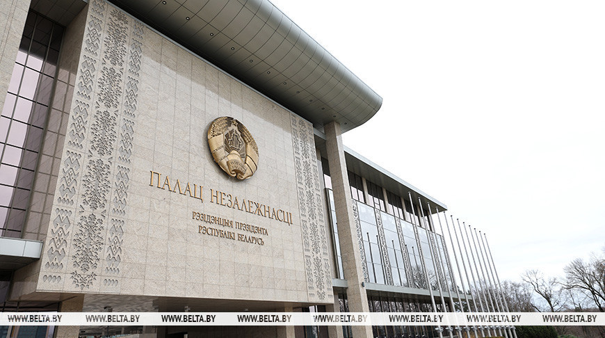Александр Лукашенко одобрил проект межправсоглашения с Угандой об отмене виз для владельцев дипломатических и служебных паспортов