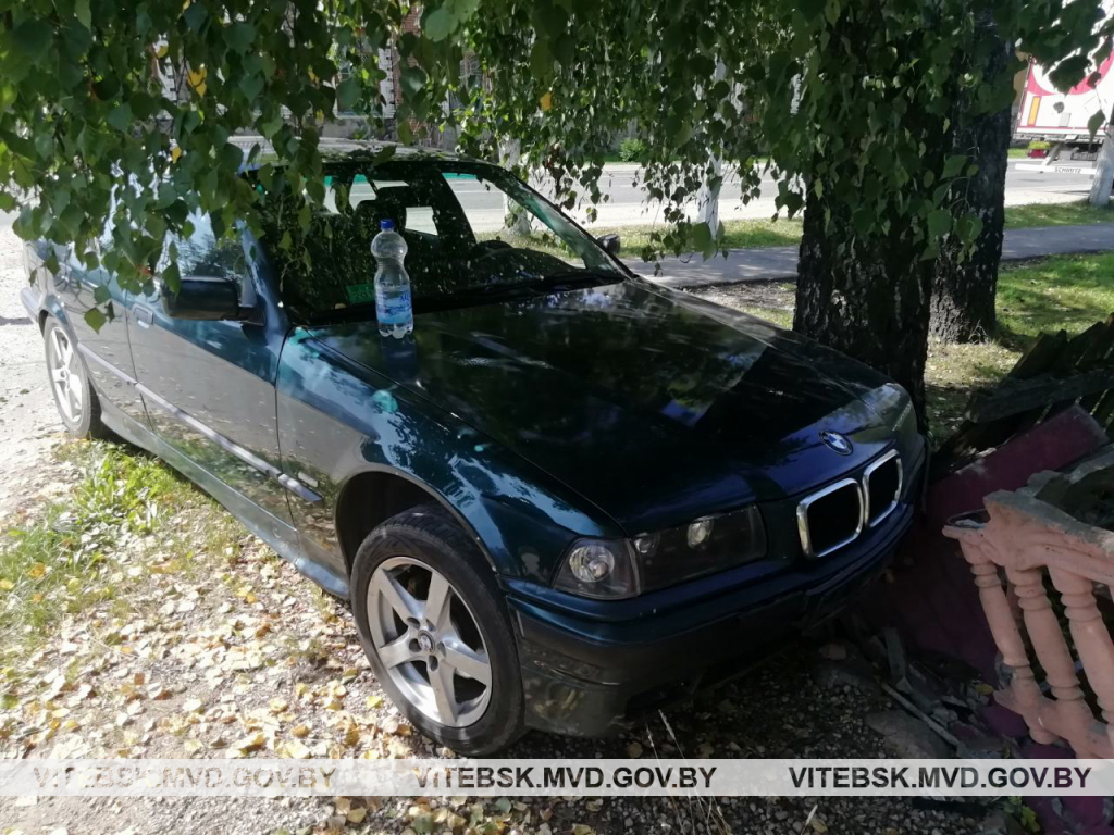 Чтобы съездить к возлюбленной, житель Докшицкого района угнал авто у друга