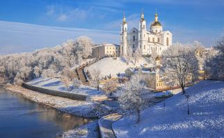 Руководители Витебской области поздравляют православных христиан с Рождеством Христовым