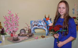 В Чашникском районном центре детей и молодежи представлена персональная выставка работ Виктории Долгой