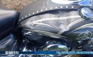 В Глубокском районе мотоциклист упал с транспортного средства 