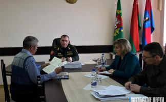 Министр обороны Республики Беларусь Виктор Хренин провел личный прием граждан в Витебске