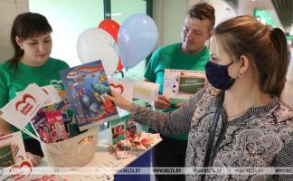 Волонтеры помогут семьям Витебской области собрать детей к школе