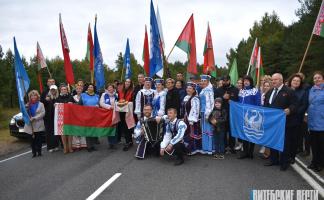 Миорский и Браславский районы встретили участников автопробега «Символ единства»