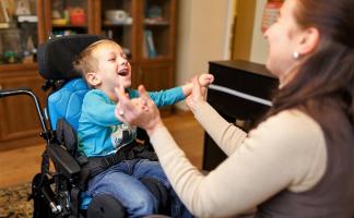 О государственных гарантиях семьям, воспитывающим детей-инвалидов
