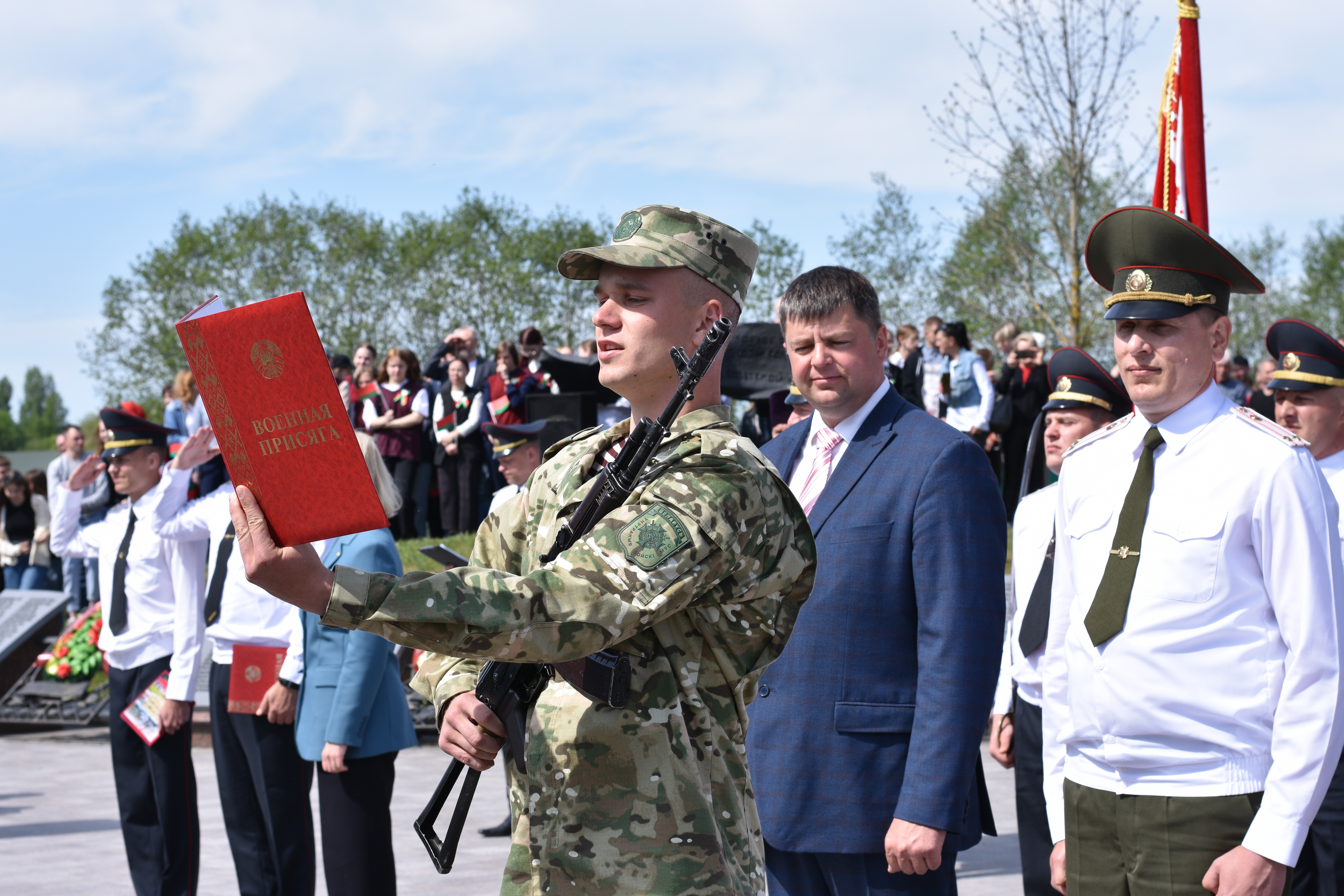 В Ушачском районе военнослужащие внутренних войск дали клятву на верность Родине 