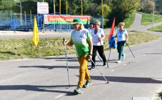 Более тысячи пенсионеров Витебской области присоединились к II Республиканскому марафону скандинавской ходьбы