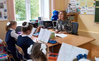 Жители Витебска поделились мнениями о роли педагогов в их жизни