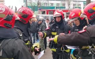 В Витебске МЧС эвакуировало 44 человека из общежития ОАО «Эвистор» из-за пожара