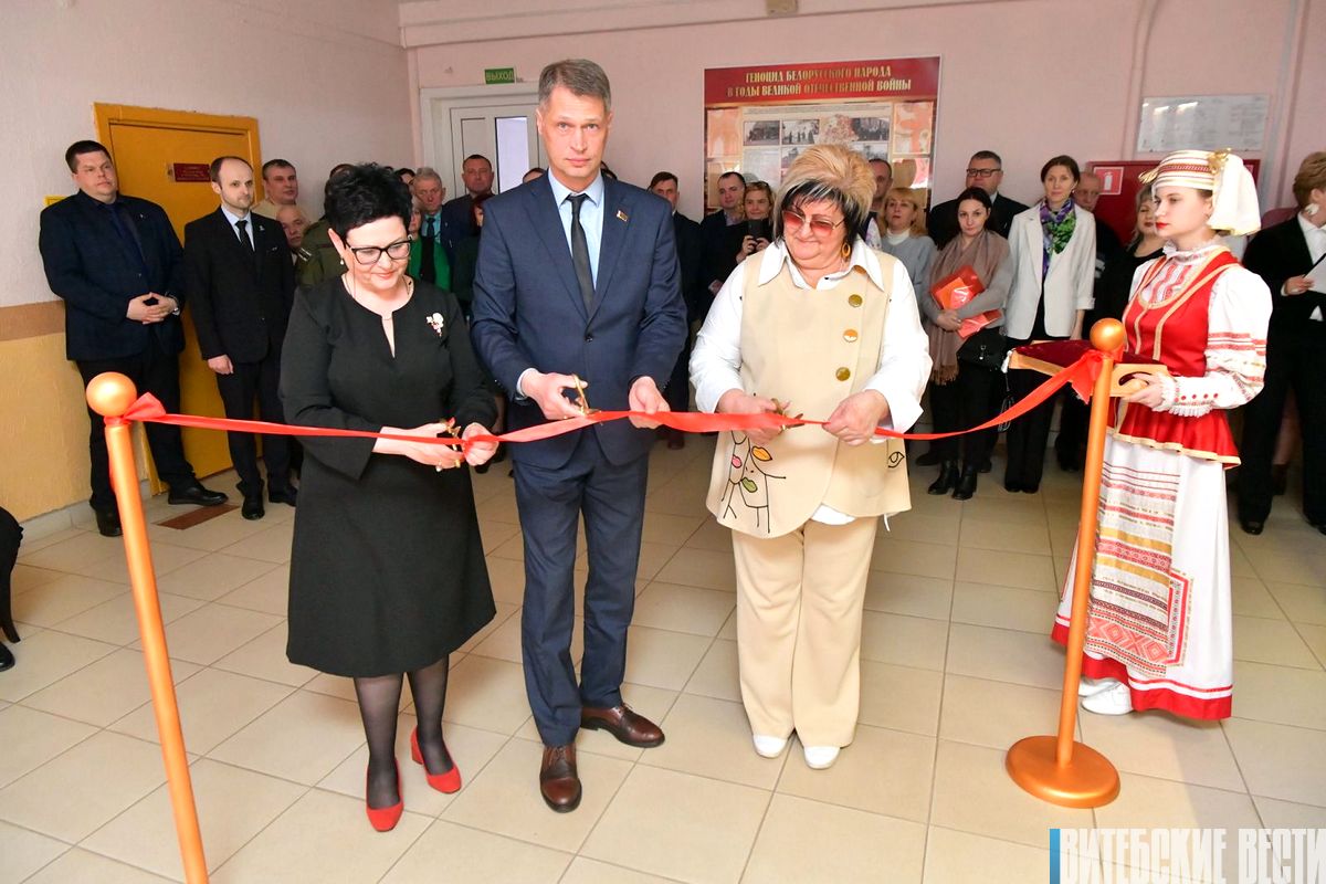 В Витебском государственном колледже легкой промышленности и технологий открыли обновленную экспозицию, посвященную геноциду белорусского народа
