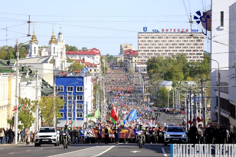 Масштабное шествие прошло в Витебске в честь 79-й годовщины Великой Победы 