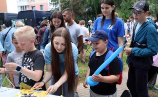 В Витебске детский фестиваль «Маленькая страна» собрал более 200 детей и их родителей 