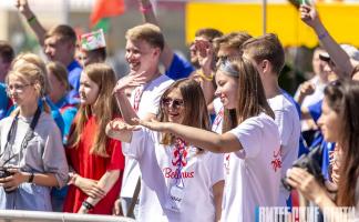 Президент Беларуси Александр Лукашенко поздравил юношей и девушек с Днем молодежи и студенчества