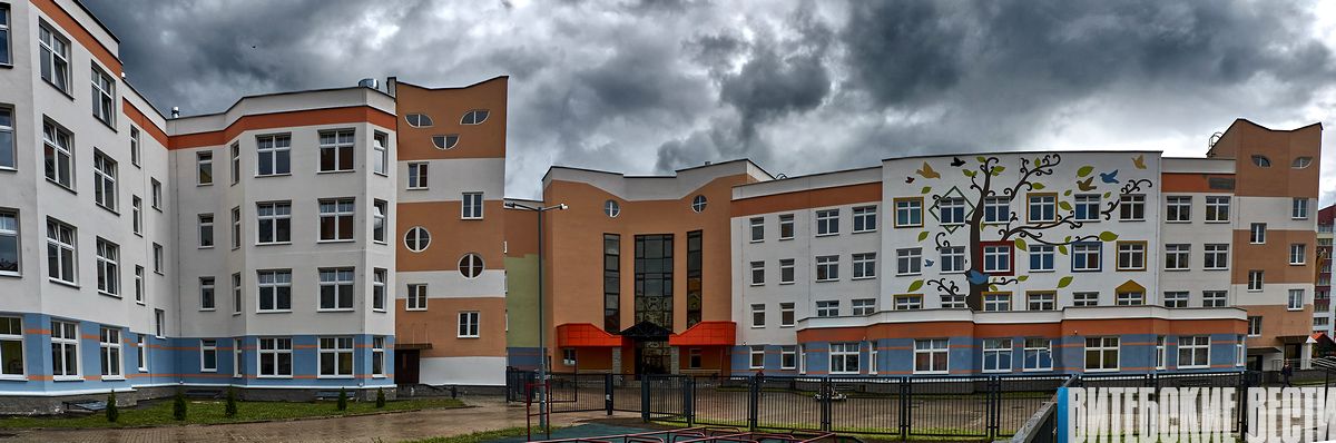 Фотофакт: в Витебске почти завершено строительство детсада, совмещенного с начальной школой. Какие работы там сейчас идут?