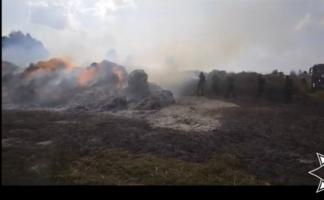 Спасатели ликвидировали горение 3-х тонн соломы в Оршанском районе