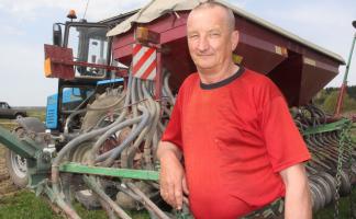 «Працую як шчыры беларус»: механізатар з Шаркаўшчынскага раёна – прыклад адданасці зямлі