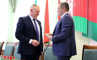 ФОТОФАКТ: Александр Субботин представил активу Шарковщинского райисполкома нового председателя - Сергея Кашмило