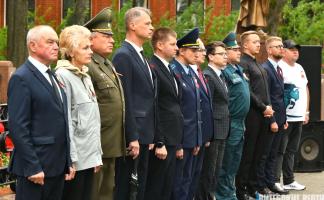 «Свеча памяти»: в Витебске почтили героев, погибших в годы военного лихолетья