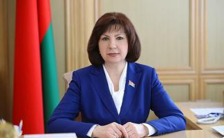 Наталья Кочанова поздравила белорусов с Днем Независимости 