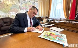 Рисунок юной художницы из Докшицкого района стал поздравительной открыткой ко Дню Независимости