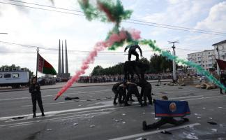 Более 10 тысяч участников: акция «За безопасность – вместе!» стала ярким событием фестиваля в Витебске