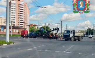 В Витебске на пересечении улиц Петруся Бровки и Воинов-Интернационалистов произошёл обрыв контактной сети проводов