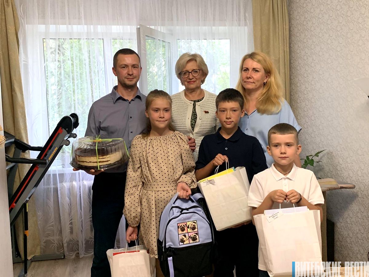 Сенатор Ирина Левкович: «Ставить высокие цели нужно со школьных лет» 