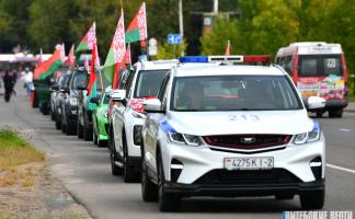 Символ единства и патриотизма. По улицам Витебска прошел автопробег