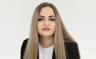 Семь клубов, экскурсии и письма: чем культорганизатор из Полоцка заполняет досуг подопечных пансионата