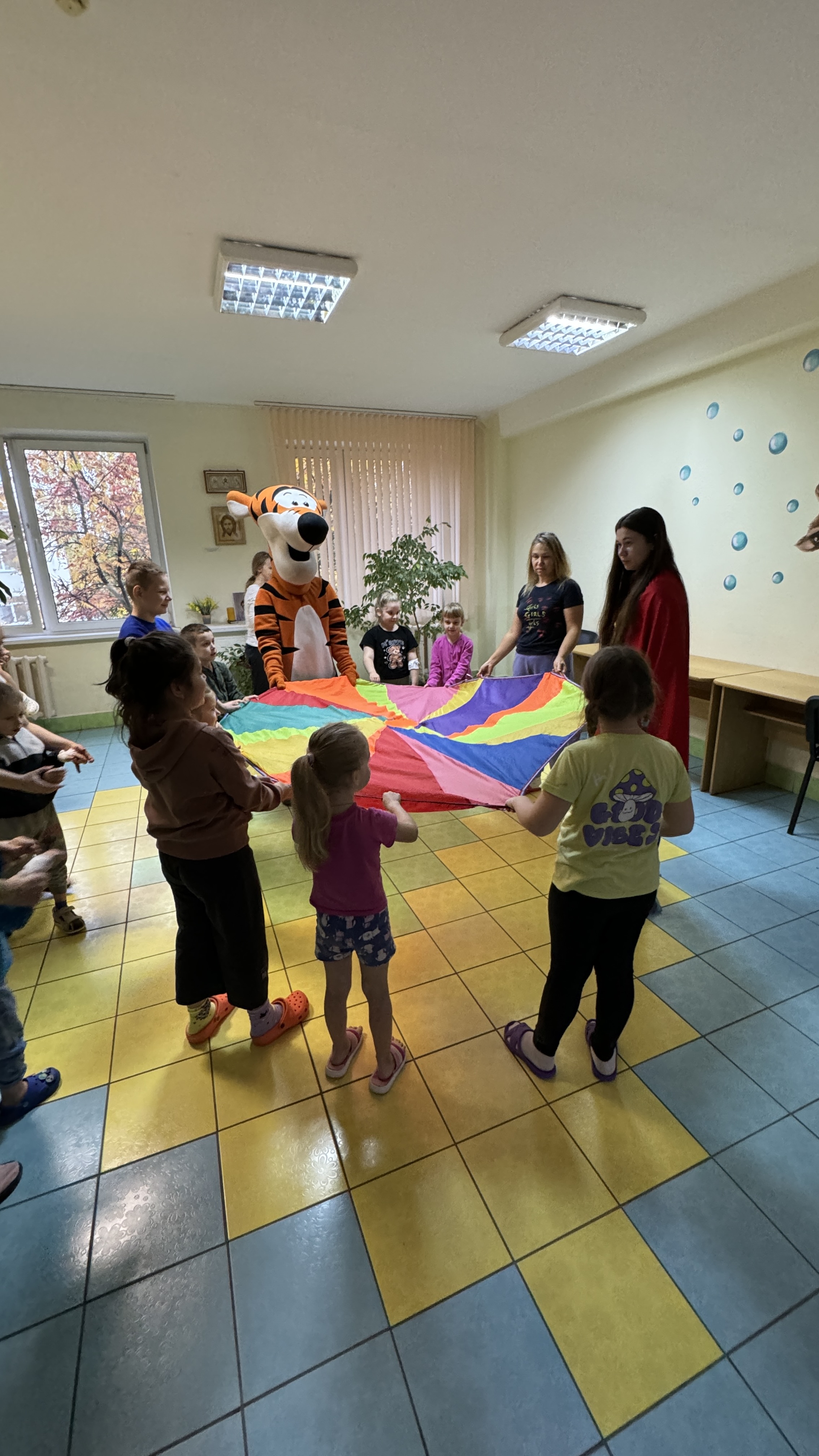 Мама-блогер из Витебска организовала акцию «День, когда лечит смех» для детей в областной больнице