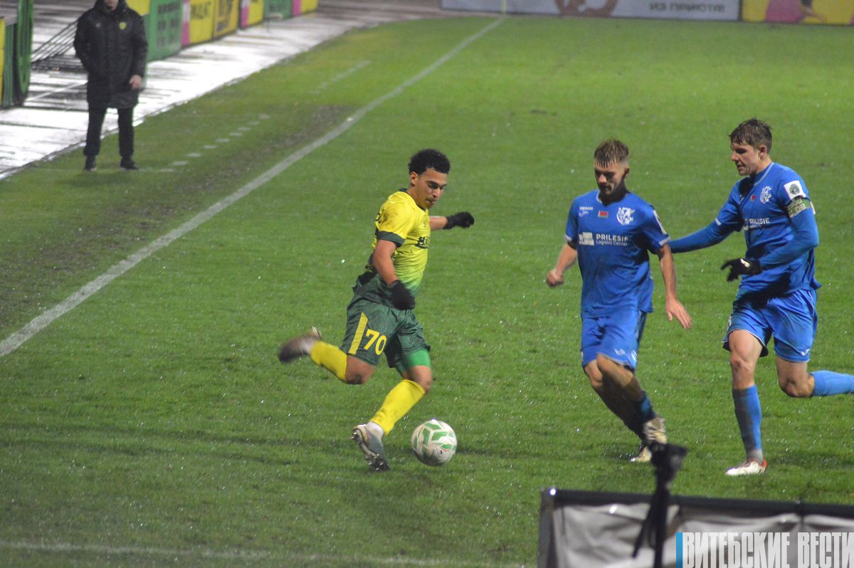 Приблизились к золоту. «МЛ Витебск» обыграл «Ислочь»: фоторепортаж с игры в Витебске