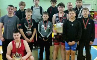 Команда Глубокской ДЮСШ завоевала секстет медалей на областном турнире по греко-римской борьбе в Оболи