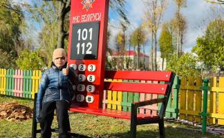 Безопасность на «Бригантине». В Глубоком на детской площадке появился необычный арт-объект