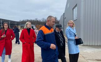 Главные редакторы СМИ Витебской области в рамках пресс-тура посетили деревообрабатывающий цех 