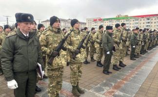 Здравствуй, юность в сапогах! Новобранцы войсковой части 5524 приняли присягу